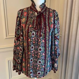 Alice and Olivia floral silk blouse size Small